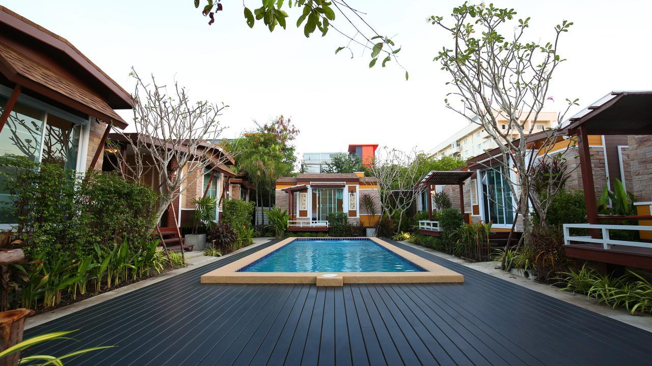 Resort M Bangkok - Bts Onnut Exterior photo
